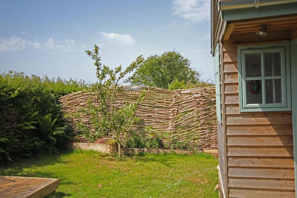 布德Tiny House On Isolated Farm By The Cornish Coast别墅 外观 照片